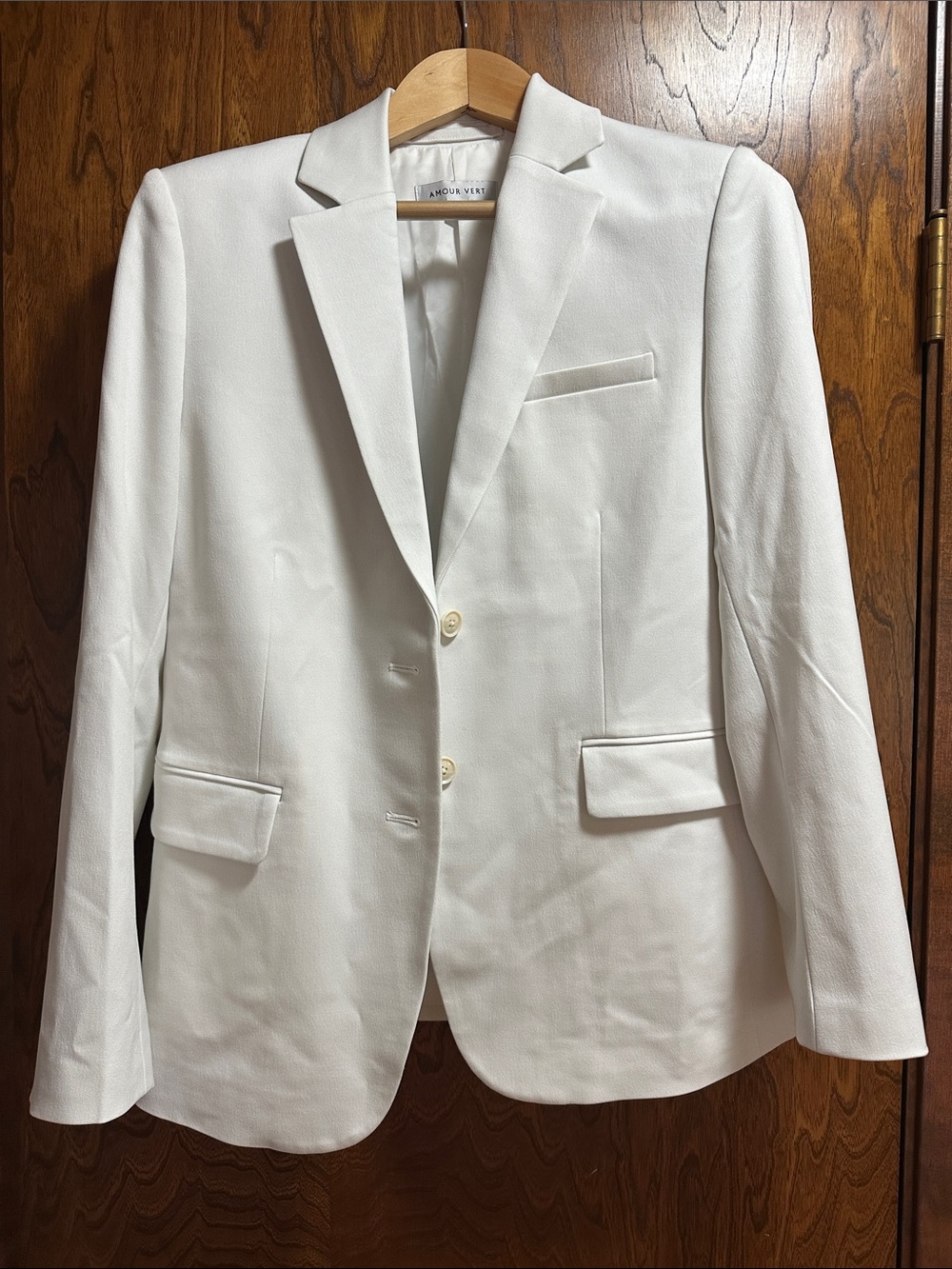Amour Vert White Women's Tailored Blazer